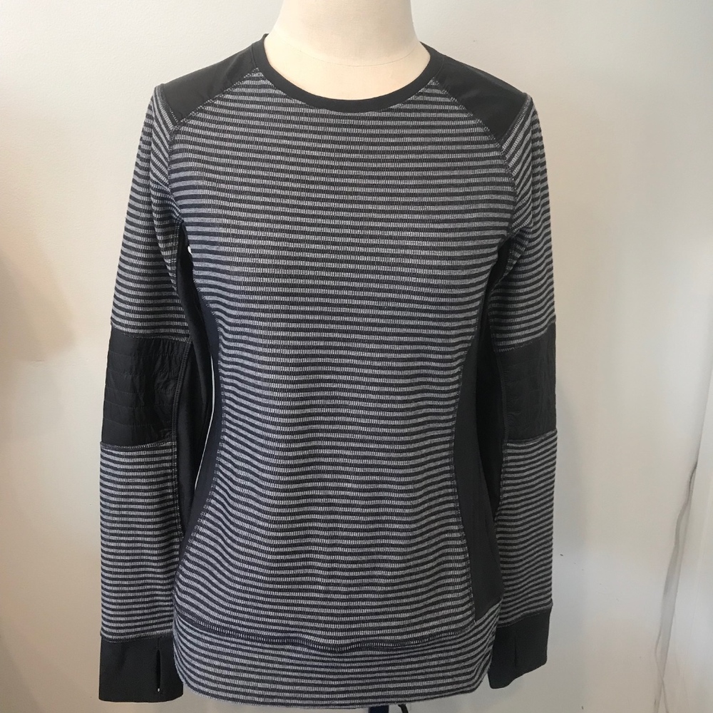 Mondetta Athletic top